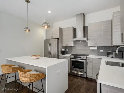 2491 North Milwaukee Avenue Chicago IL 60647