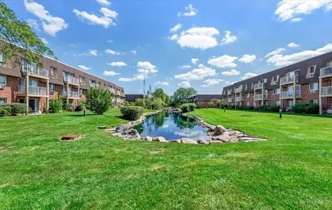 3 Villa Verde Drive Buffalo Grove IL 60089