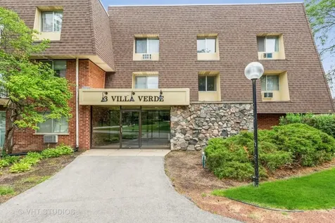 3 Villa Verde Drive Buffalo Grove IL 60089