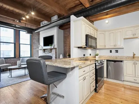 331 South Peoria Street Chicago IL 60607