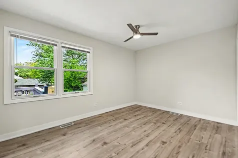 1312 West Oakmont Road Hoffman Estates IL 60169
