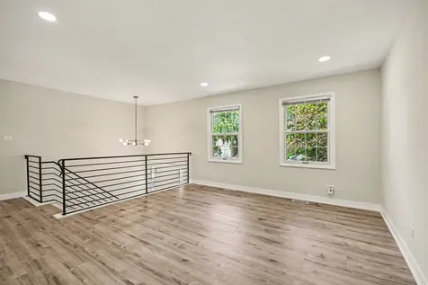 1312 West Oakmont Road Hoffman Estates IL 60169