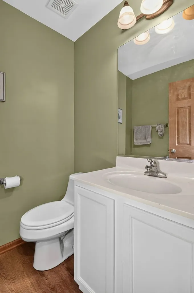 2120 Grand Pointe Trail Aurora IL 60504