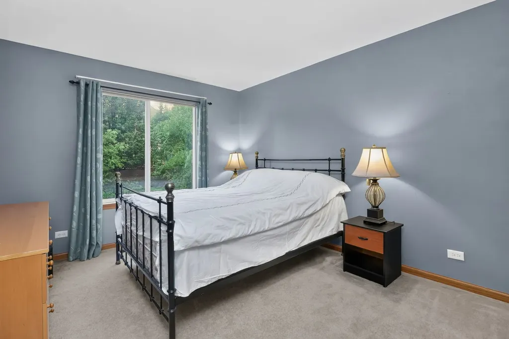 2120 Grand Pointe Trail Aurora IL 60504
