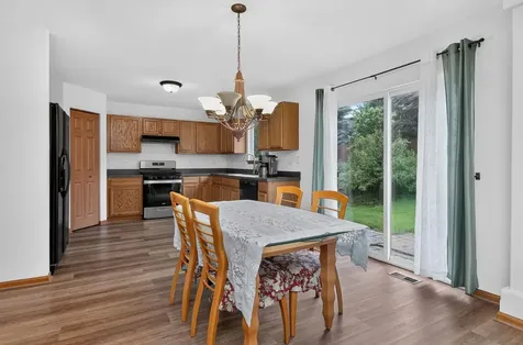 2120 Grand Pointe Trail Aurora IL 60504