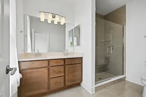 1215 Gateway Court Northbrook IL 60062