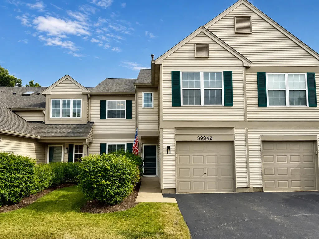 39849 North Harbor Ridge Drive Antioch IL 60002