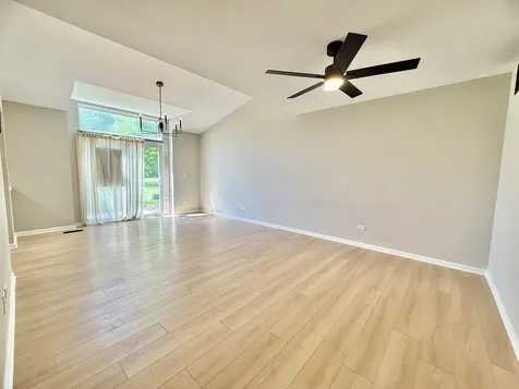 39849 North Harbor Ridge Drive Antioch IL 60002