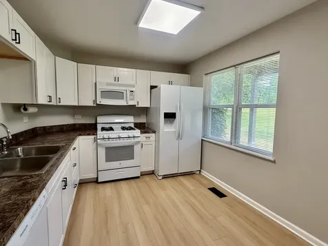 39849 North Harbor Ridge Drive Antioch IL 60002