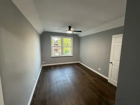 6922 South Rockwell Street Chicago IL 60629