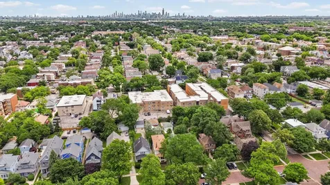 614 North Humphrey Avenue Oak Park IL 60302