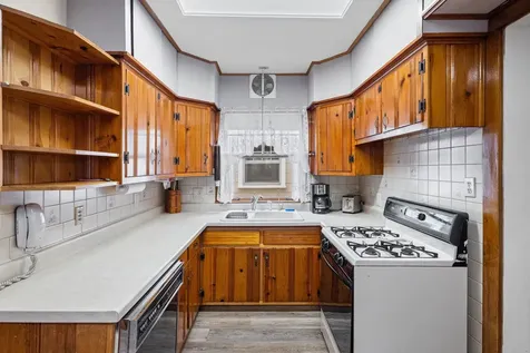 614 North Humphrey Avenue Oak Park IL 60302