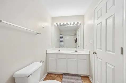 673 East Fountainview Drive Mundelein IL 60060