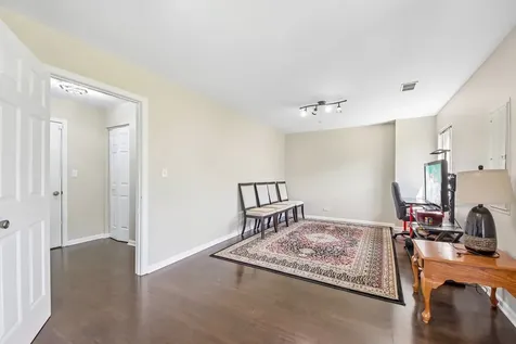 673 East Fountainview Drive Mundelein IL 60060
