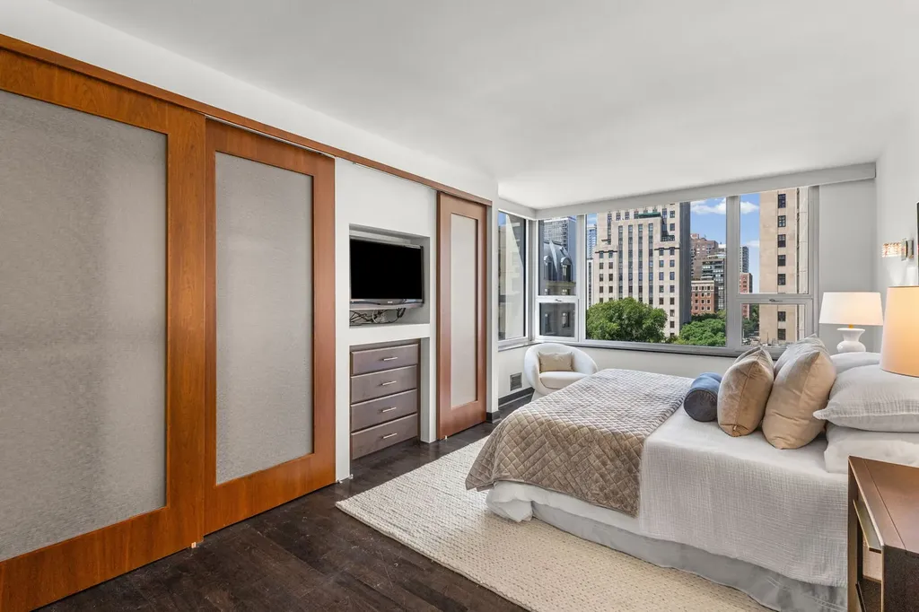 1300 North Lake Shore Drive Chicago IL 60610