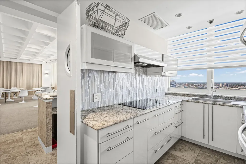 1300 North Lake Shore Drive Chicago IL 60610