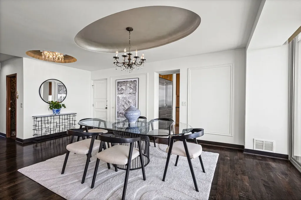 1300 North Lake Shore Drive Chicago IL 60610