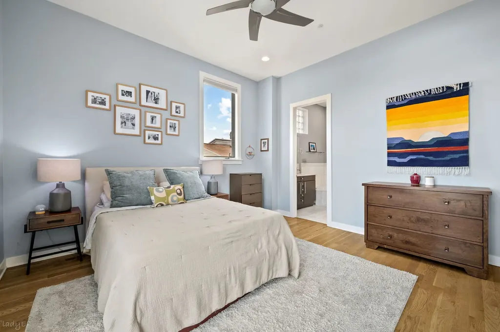 2047 North Leavitt Street Chicago IL 60647