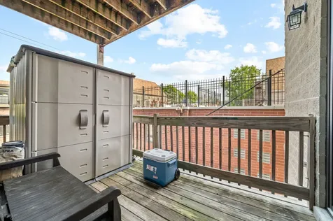 2047 North Leavitt Street Chicago IL 60647