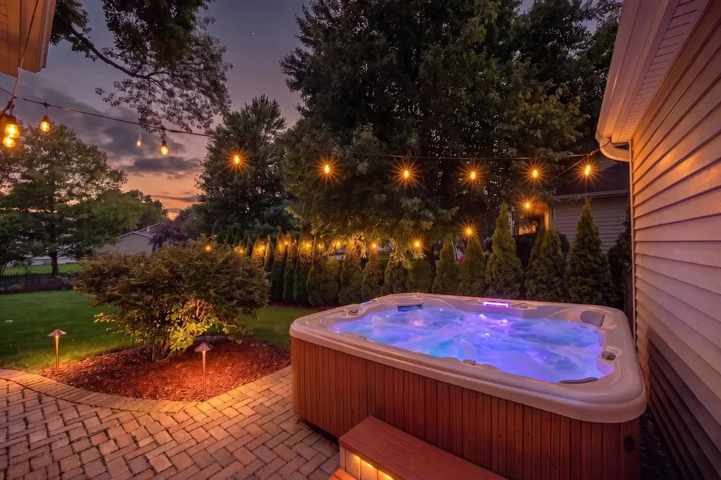 2205 Riverlea Circle Naperville IL 60565