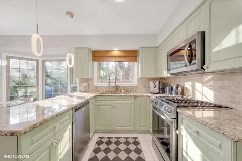 2205 Riverlea Circle Naperville IL 60565