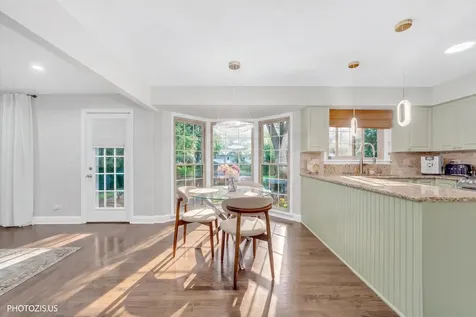2205 Riverlea Circle Naperville IL 60565