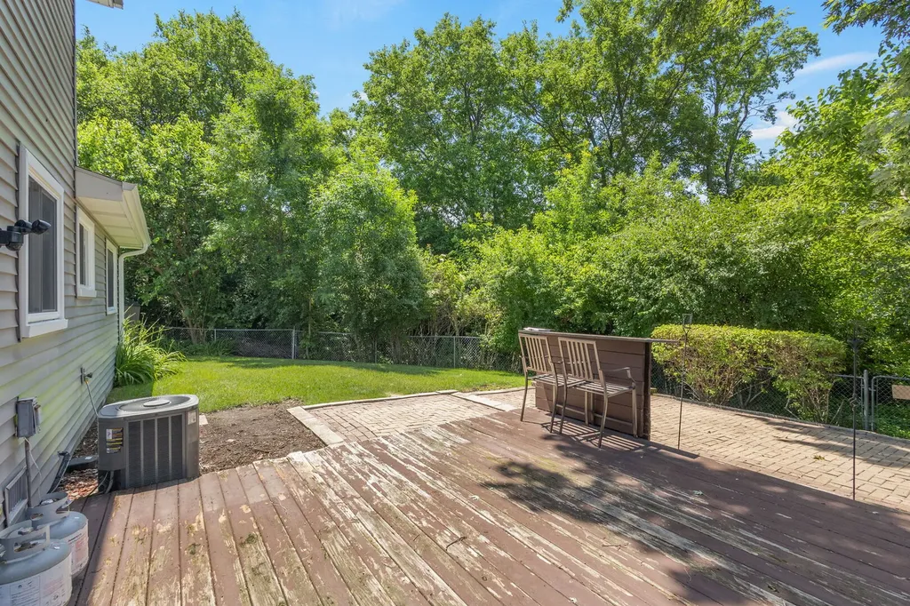5 Oriole Court Woodridge IL 60517