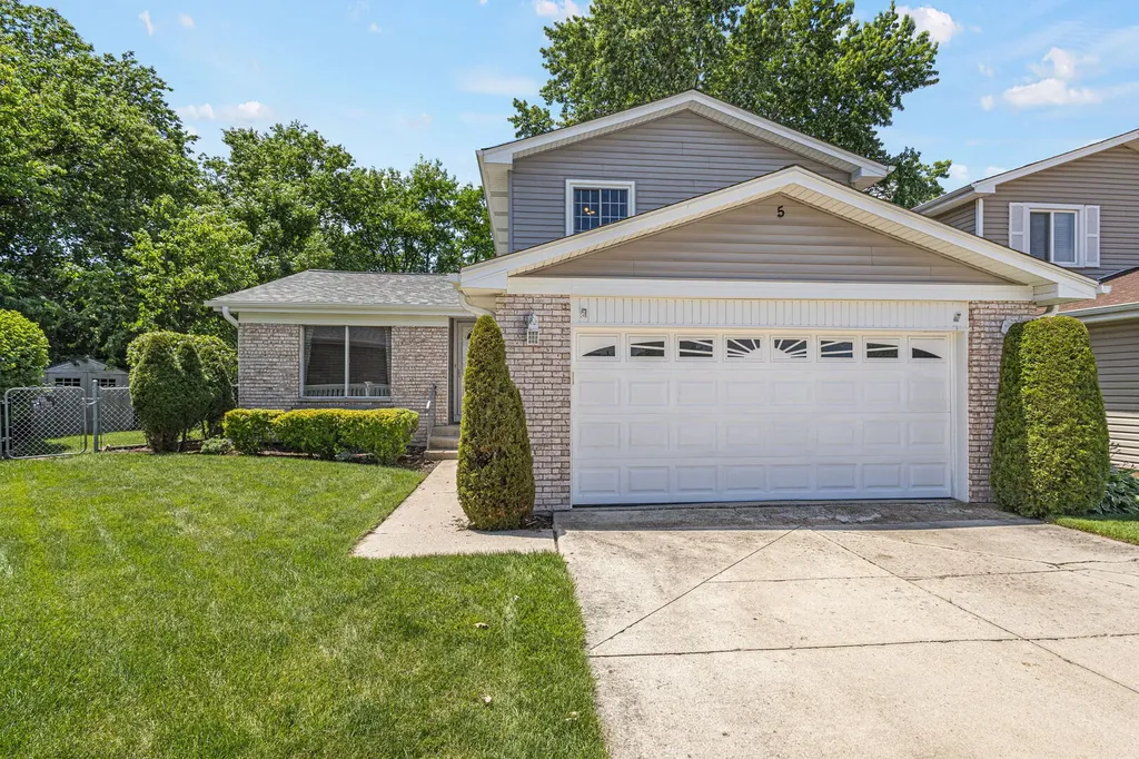 5 Oriole Court Woodridge IL 60517