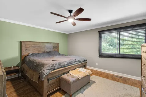 5 Oriole Court Woodridge IL 60517