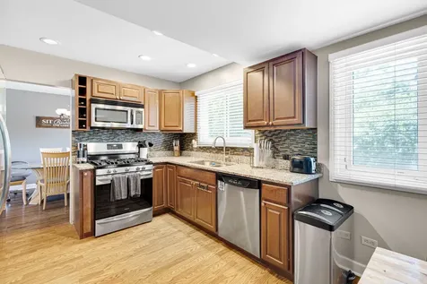 5 Oriole Court Woodridge IL 60517