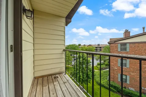 611 Hapsfield Lane Buffalo Grove IL 60089
