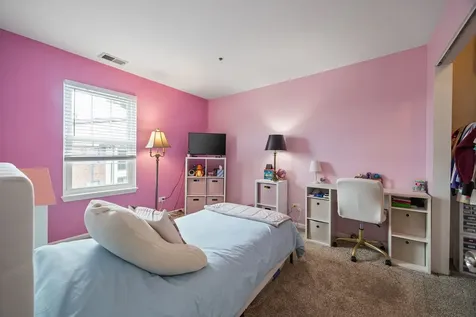 611 Hapsfield Lane Buffalo Grove IL 60089