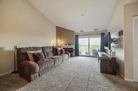 611 Hapsfield Lane Buffalo Grove IL 60089