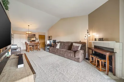 611 Hapsfield Lane Buffalo Grove IL 60089