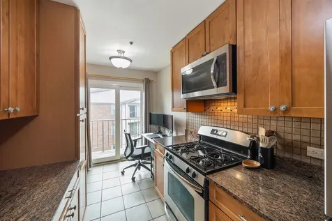 611 Hapsfield Lane Buffalo Grove IL 60089