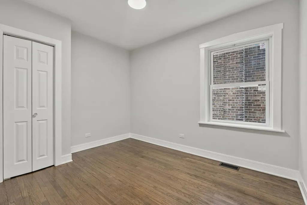 7811 South Honore Street Chicago IL 60620