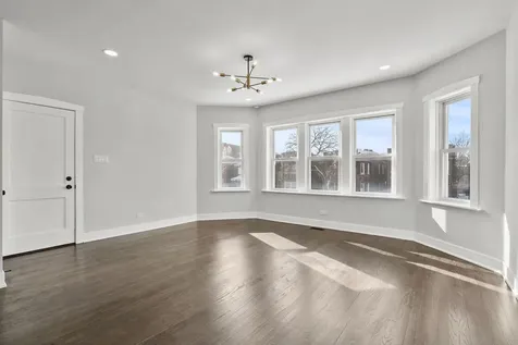 7811 South Honore Street Chicago IL 60620