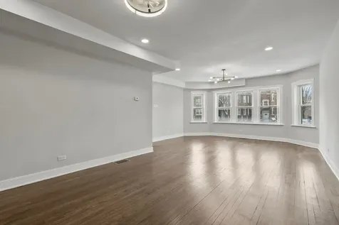 7811 South Honore Street Chicago IL 60620