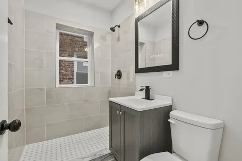 7811 South Honore Street Chicago IL 60620