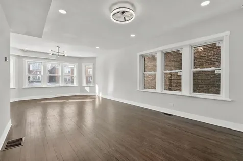 7811 South Honore Street Chicago IL 60620