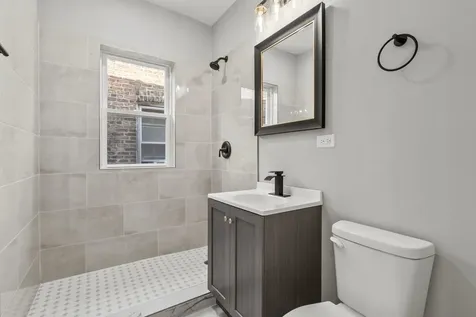 7811 South Honore Street Chicago IL 60620