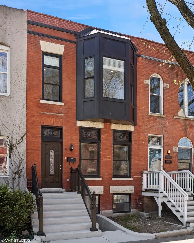 2347 West Altgeld Street Chicago IL 60647