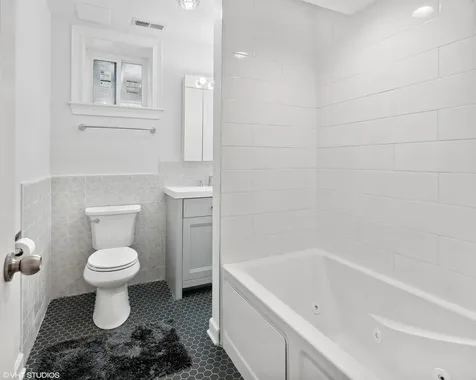 2347 West Altgeld Street Chicago IL 60647