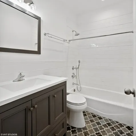 2347 West Altgeld Street Chicago IL 60647