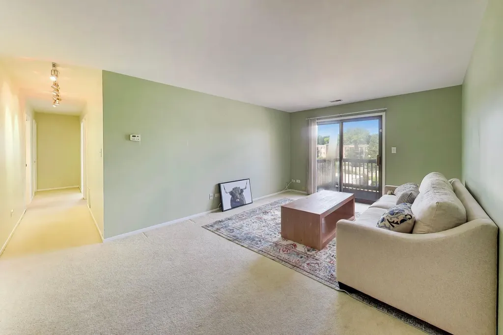1440 Stonebridge Circle Wheaton IL 60189