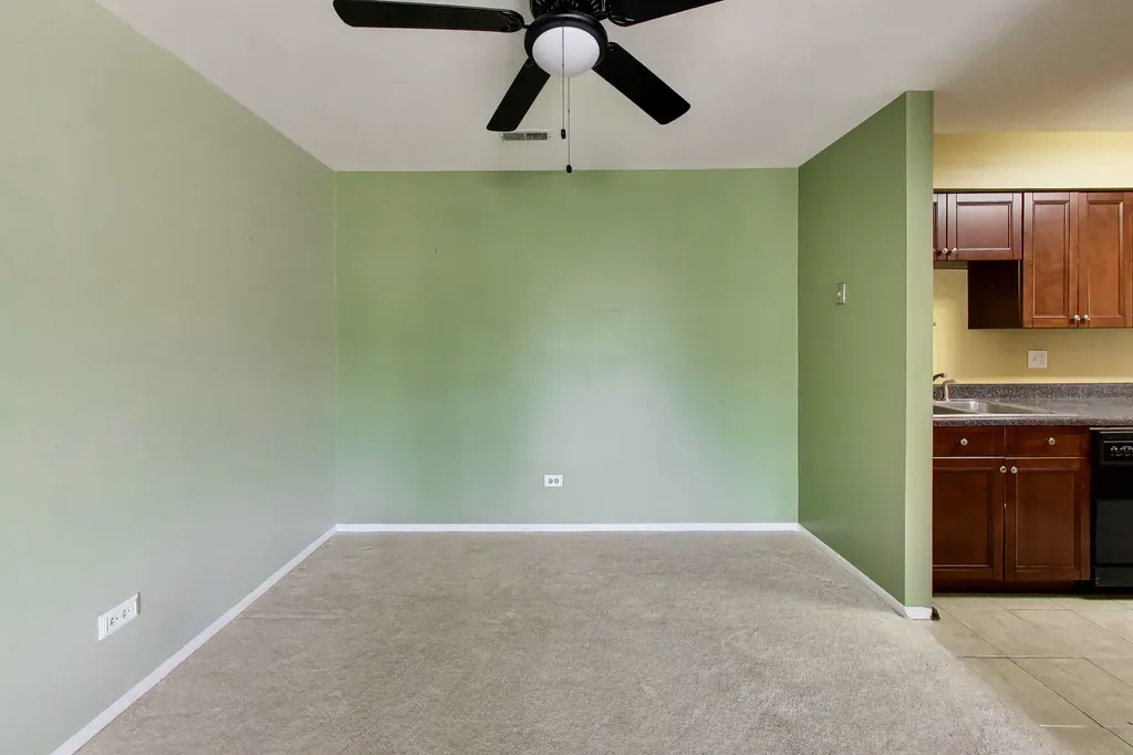 1440 Stonebridge Circle Wheaton IL 60189