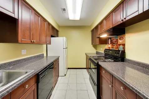 1440 Stonebridge Circle Wheaton IL 60189
