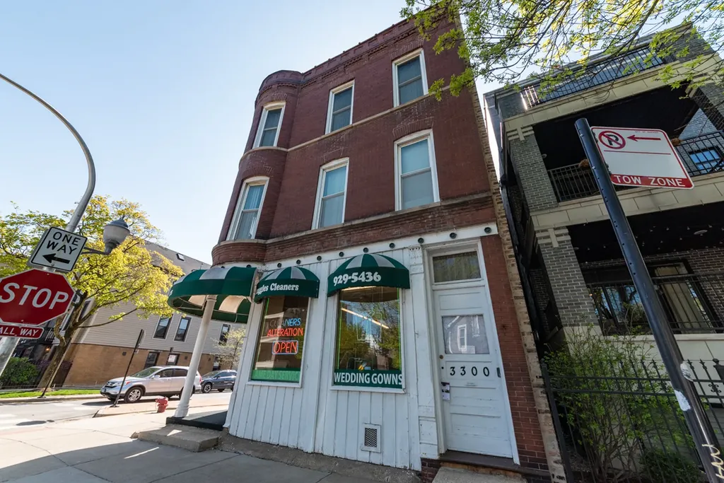 3300 North Racine Avenue Chicago IL 60657