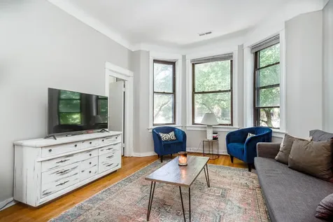 3554 North Wilton Avenue Chicago IL 60657