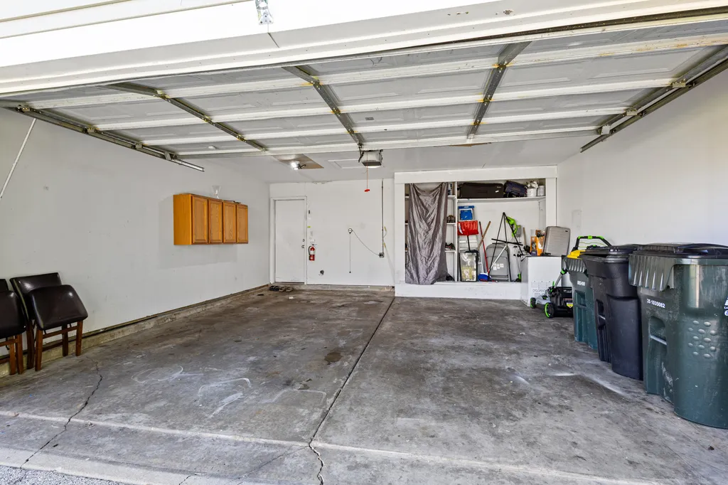 454 Danbury Drive Carol Stream IL 60188